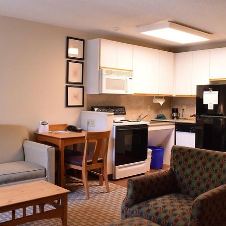 איסט סירקיוז Cresthill Suites Syracuse מראה חיצוני תמונה